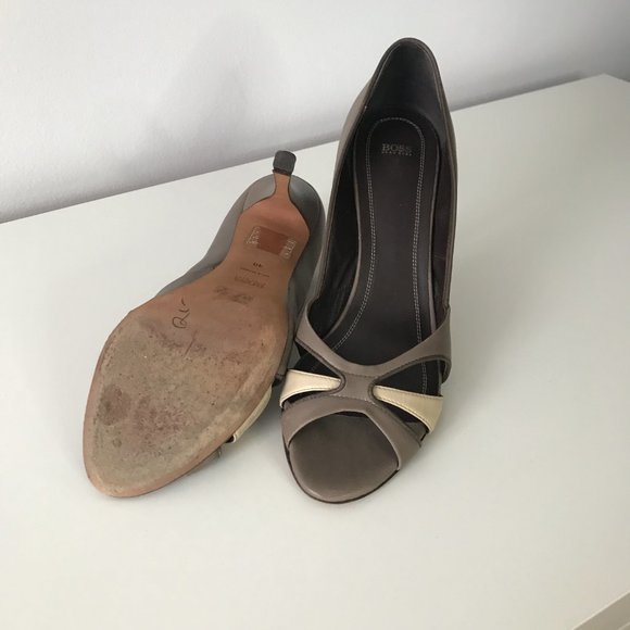 HUGO BOSS Vintage High Heel Sandals - Picture 6 of 7